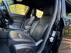 FIAT TORO 2.0 16V ULTRA 4X4 AT9 2019/2020 KASPER VEÍCULOS DOIS IRMÃOS / Carros no Vale