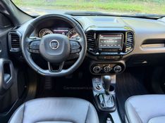 FIAT TORO 2.0 16V ULTRA 4X4 AT9 2019/2020 KASPER VEÍCULOS DOIS IRMÃOS / Carros no Vale