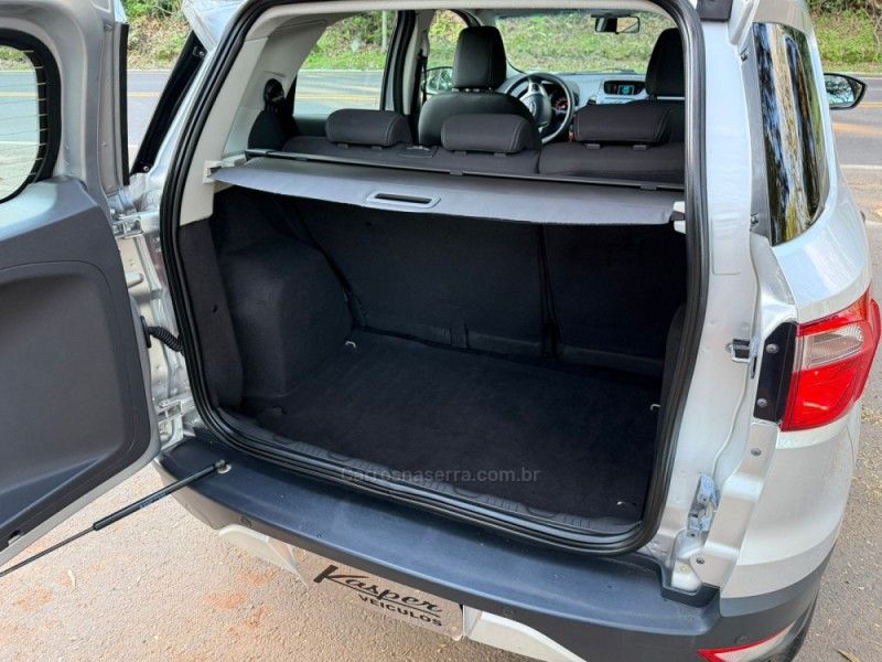 FORD ECOSPORT 1.6 FREESTYLE 16V 2016/2017 KASPER VEÍCULOS DOIS IRMÃOS / Carros no Vale FORD ECOSPORT 1.6 FREESTYLE 16V 2016/2017 KASPER VEÍCULOS DOIS IRMÃOS / Carros no Vale