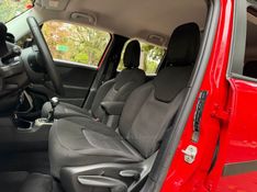 JEEP RENEGADE 1.8 16V 2015/2016 KASPER VEÍCULOS DOIS IRMÃOS / Carros no Vale