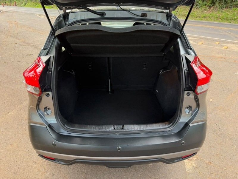 NISSAN KICKS 1.6 16V SL XTRONIC 2019/2020 KASPER VEÍCULOS DOIS IRMÃOS / Carros no Vale NISSAN KICKS 1.6 16V SL XTRONIC 2019/2020 KASPER VEÍCULOS DOIS IRMÃOS / Carros no Vale