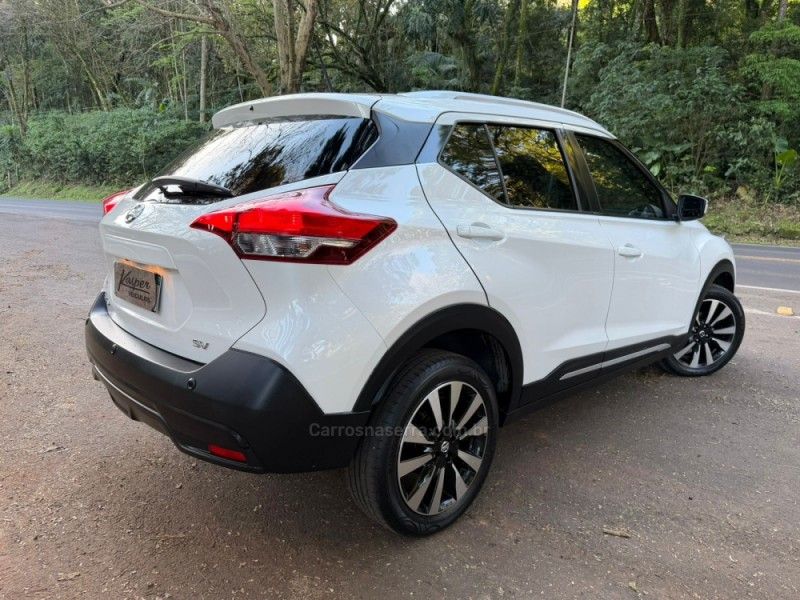 NISSAN KICKS 1.6 16V SV XTRONIC 2018/2019 KASPER VEÍCULOS DOIS IRMÃOS / Carros no Vale