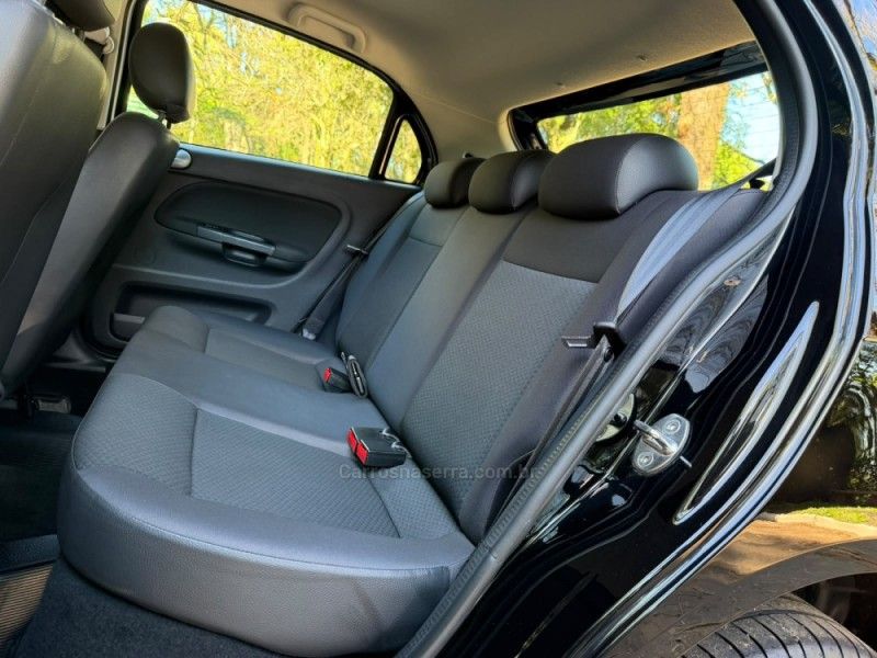 VOLKSWAGEN GOL 1.6 MSI 2018/2019 KASPER VEÍCULOS DOIS IRMÃOS / Carros no Vale