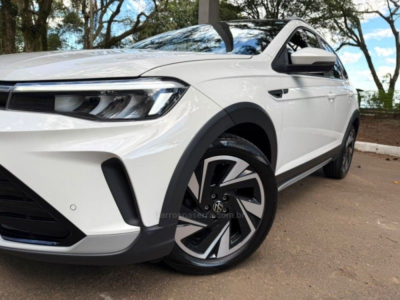 VOLKSWAGEN NIVUS 1.0 TSI HIGHLINE 2025/2025 KASPER VEÍCULOS DOIS IRMÃOS / Carros no Vale