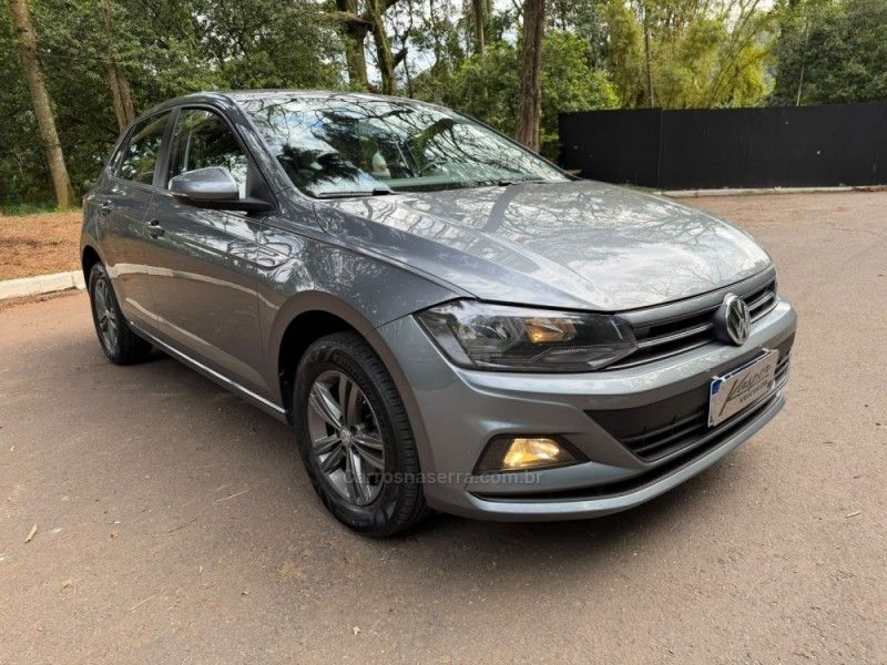 VOLKSWAGEN POLO 1.0 200 TSI COMFORTLINE 2020/2020 KASPER VEÍCULOS DOIS IRMÃOS / Carros no Vale