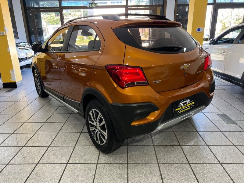 CHEVROLET ONIX 1.4 MPFI EFFECT 8V 2017/2017 PRIME MULTIMARCAS CAXIAS DO SUL / Carros no Vale CHEVROLET ONIX 1.4 MPFI EFFECT 8V 2017/2017 PRIME MULTIMARCAS CAXIAS DO SUL / Carros no Vale