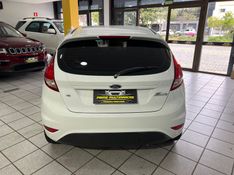FORD FIESTA 1.6 SE HATCH 16V 2015/2016 PRIME MULTIMARCAS CAXIAS DO SUL / Carros no Vale