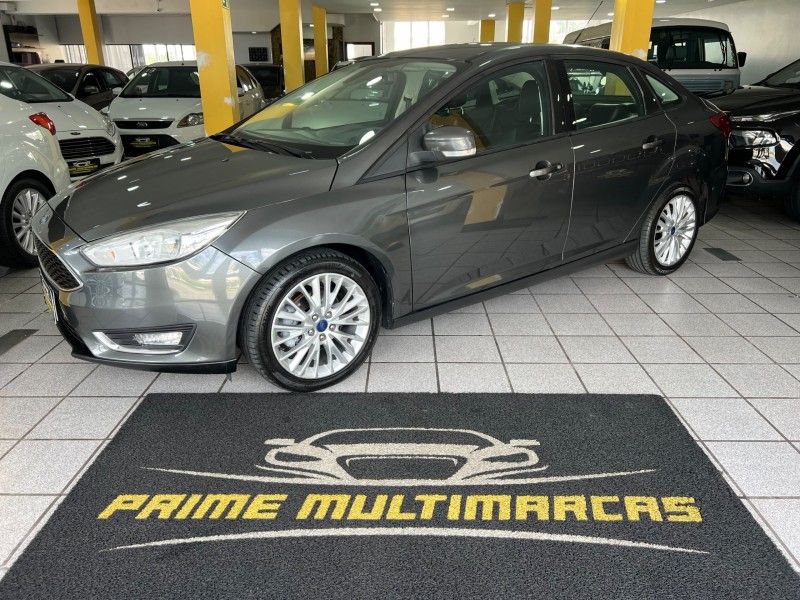 FORD FOCUS 2.0 SE SEDAN 16V 2017/2017 PRIME MULTIMARCAS CAXIAS DO SUL / Carros no Vale