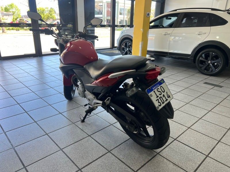 Honda Motos CB 300R 2012/2012 PRIME MULTIMARCAS CAXIAS DO SUL / Carros no Vale