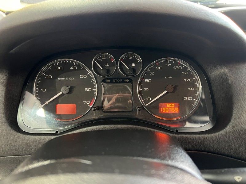 PEUGEOT 307 2.0 PREMIUM 16V 2011/2012 PRIME MULTIMARCAS CAXIAS DO SUL / Carros no Vale PEUGEOT 307 2.0 PREMIUM 16V 2011/2012 PRIME MULTIMARCAS CAXIAS DO SUL / Carros no Vale