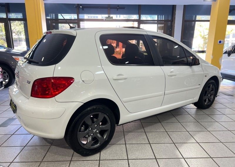 PEUGEOT 307 2.0 PREMIUM 16V 2011/2012 PRIME MULTIMARCAS CAXIAS DO SUL / Carros no Vale PEUGEOT 307 2.0 PREMIUM 16V 2011/2012 PRIME MULTIMARCAS CAXIAS DO SUL / Carros no Vale