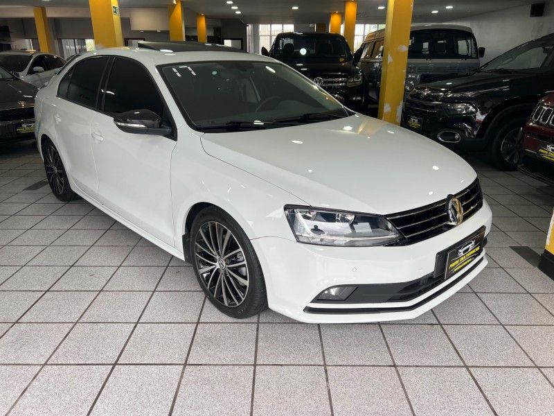 VOLKSWAGEN JETTA 1.4 16V TSI COMFORTLINE TIPTRONIC 2017/2017 PRIME MULTIMARCAS CAXIAS DO SUL / Carros no Vale VOLKSWAGEN JETTA 1.4 16V TSI COMFORTLINE TIPTRONIC 2017/2017 PRIME MULTIMARCAS CAXIAS DO SUL / Carros no Vale