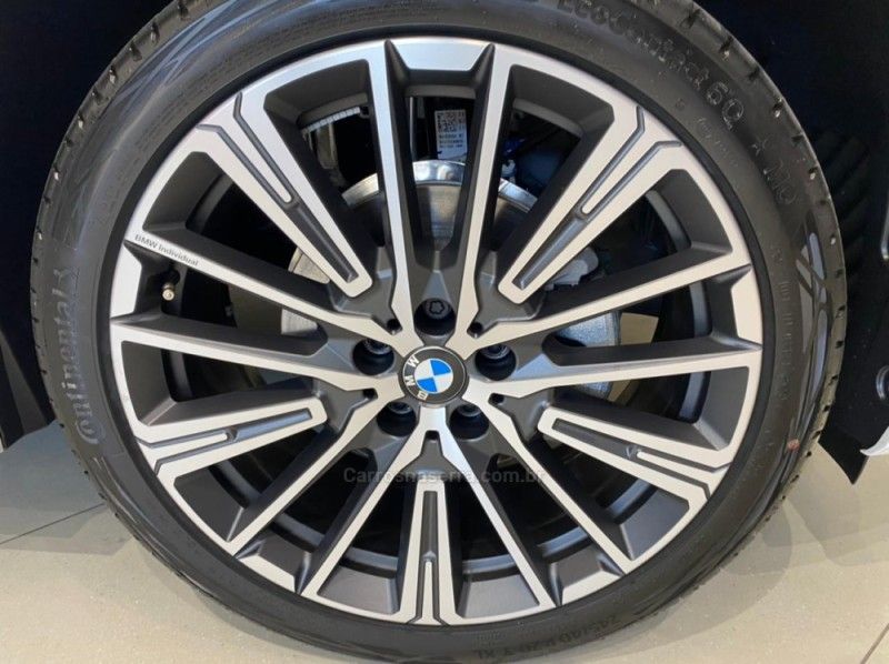 BMW X1 2.0 SDRIVE20I M SPORT 16V TURBO 2025/2026 ÓTIMA CAR FLORES DA CUNHA / Carros no Vale BMW X1 2.0 SDRIVE20I M SPORT 16V TURBO 2025/2026 ÓTIMA CAR FLORES DA CUNHA / Carros no Vale