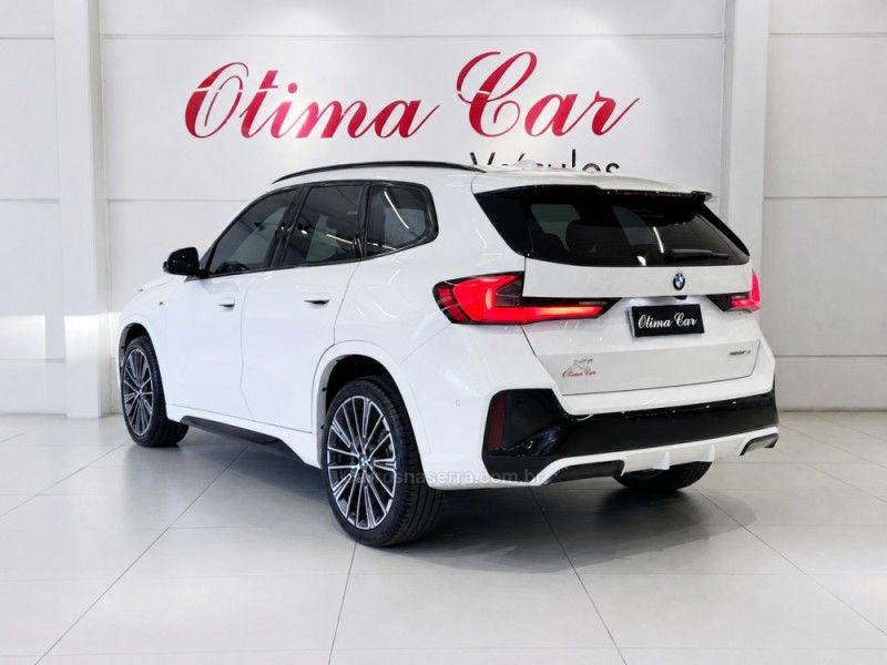 BMW X1 2.0 SDRIVE20I M SPORT 16V TURBO 2025/2026 ÓTIMA CAR FLORES DA CUNHA / Carros no Vale BMW X1 2.0 SDRIVE20I M SPORT 16V TURBO 2025/2026 ÓTIMA CAR FLORES DA CUNHA / Carros no Vale
