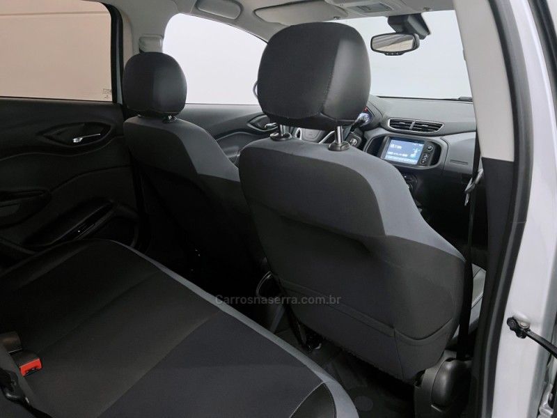 CHEVROLET ONIX 1.4 MPFI ACTIV 8V 2018/2019 ÓTIMA CAR FLORES DA CUNHA / Carros no Vale