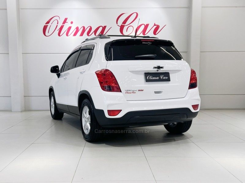 CHEVROLET TRACKER 1.4 16V TURBO LT 2017/2018 ÓTIMA CAR FLORES DA CUNHA / Carros no Vale