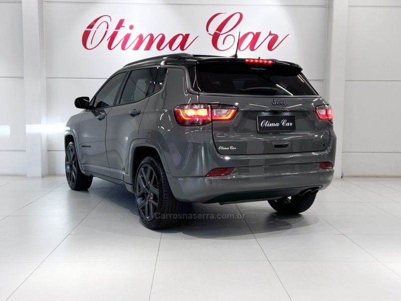 JEEP COMPASS 1.3 SERIE S T270 16V TURBO 2024/2025 ÓTIMA CAR FLORES DA CUNHA / Carros no Vale