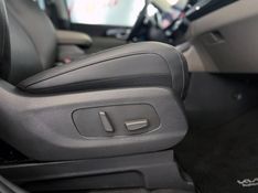 KIA CARNIVAL 3.5 EX V6 24V 2024/2025 ÓTIMA CAR FLORES DA CUNHA / Carros no Vale