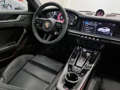 PORSCHE 911 3.0 CARRERA COUPÉ 2024/2025 ÓTIMA CAR FLORES DA CUNHA / Carros no Vale