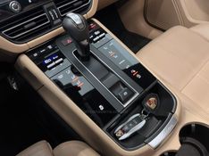 PORSCHE MACAN 2.0 16V 2024/2024 ÓTIMA CAR FLORES DA CUNHA / Carros no Vale