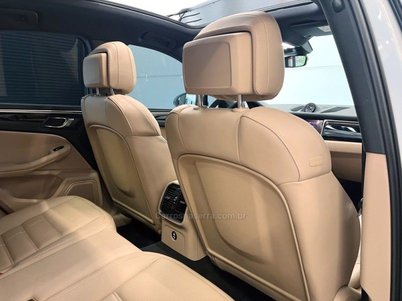PORSCHE MACAN 2.0 16V 2024/2024 ÓTIMA CAR FLORES DA CUNHA / Carros no Vale