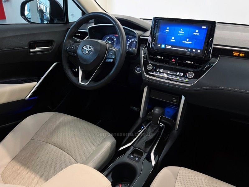 TOYOTA COROLLA 1.8 CROSS XRX 16V HÍBRIDO 2024/2025 ÓTIMA CAR FLORES DA CUNHA / Carros no Vale