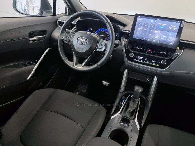 TOYOTA COROLLA 2.0 CROSS XR 16V 2025/2026 ÓTIMA CAR FLORES DA CUNHA / Carros no Vale