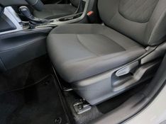 TOYOTA COROLLA 2.0 CROSS XR 16V 2025/2026 ÓTIMA CAR FLORES DA CUNHA / Carros no Vale