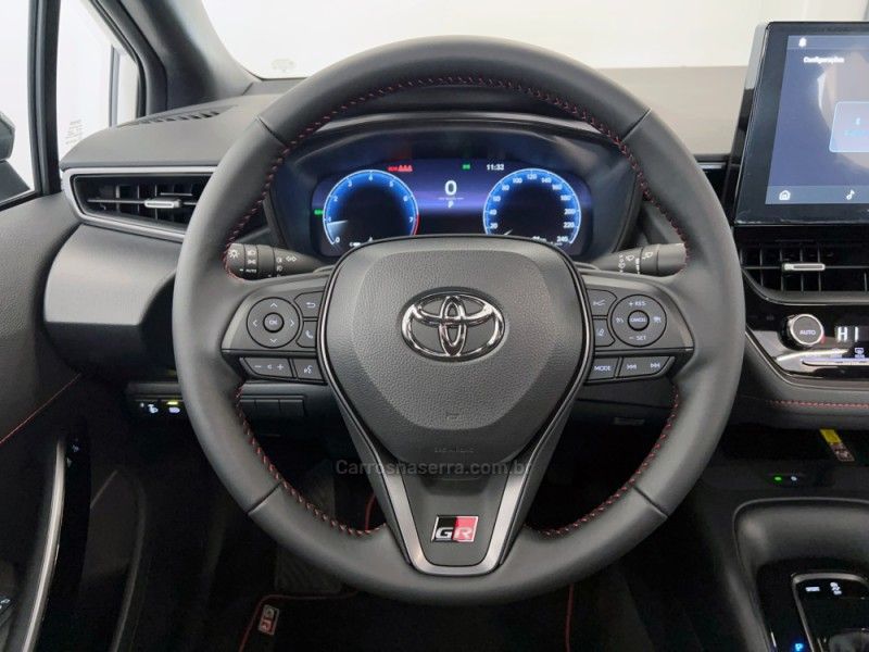 TOYOTA COROLLA 2.0 GR SPORT 16V 2026/2027 ÓTIMA CAR FLORES DA CUNHA / Carros no Vale