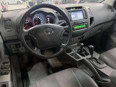 TOYOTA HILUX 3.0 SRV 4X4 CD 16V TURBO INTERCOOLER 2010/2010 ÓTIMA CAR FLORES DA CUNHA / Carros no Vale