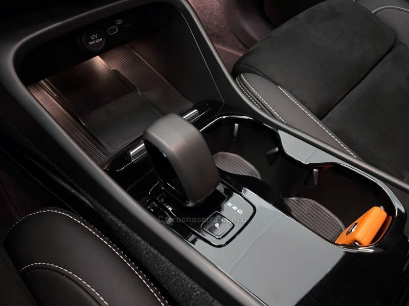 VOLVO C40 P8 RECHARGE TWIN ELECTRIC ULTIMATE AWD 2023/2024 ÓTIMA CAR FLORES DA CUNHA / Carros no Vale VOLVO C40 P8 RECHARGE TWIN ELECTRIC ULTIMATE AWD 2023/2024 ÓTIMA CAR FLORES DA CUNHA / Carros no Vale