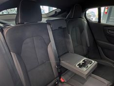 VOLVO C40 P8 RECHARGE TWIN ELECTRIC ULTIMATE AWD 2023/2024 ÓTIMA CAR FLORES DA CUNHA / Carros no Vale
