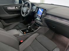 VOLVO C40 P8 RECHARGE TWIN ELECTRIC ULTIMATE AWD 2023/2024 ÓTIMA CAR FLORES DA CUNHA / Carros no Vale