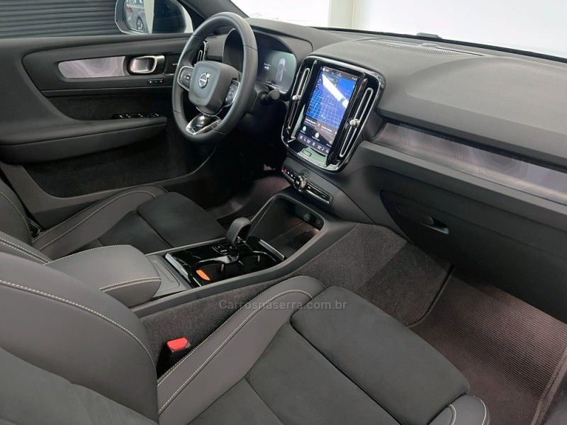 VOLVO C40 P8 RECHARGE TWIN ELECTRIC ULTIMATE AWD 2023/2024 ÓTIMA CAR FLORES DA CUNHA / Carros no Vale VOLVO C40 P8 RECHARGE TWIN ELECTRIC ULTIMATE AWD 2023/2024 ÓTIMA CAR FLORES DA CUNHA / Carros no Vale
