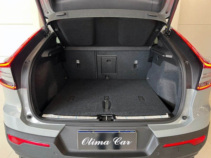 VOLVO C40 P8 RECHARGE TWIN ELECTRIC ULTIMATE AWD 2023/2024 ÓTIMA CAR FLORES DA CUNHA / Carros no Vale VOLVO C40 P8 RECHARGE TWIN ELECTRIC ULTIMATE AWD 2023/2024 ÓTIMA CAR FLORES DA CUNHA / Carros no Vale