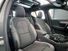 VOLVO EX40 PLUS P6 ELÉTRICO 2026/2026 ÓTIMA CAR FLORES DA CUNHA / Carros no Vale