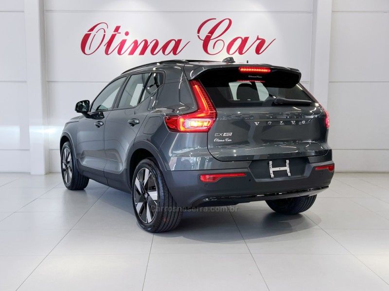 VOLVO EX40 PLUS P6 ELÉTRICO 2026/2026 ÓTIMA CAR FLORES DA CUNHA / Carros no Vale VOLVO EX40 PLUS P6 ELÉTRICO 2026/2026 ÓTIMA CAR FLORES DA CUNHA / Carros no Vale