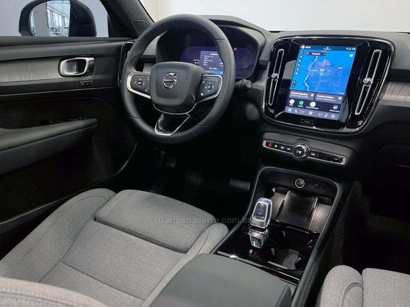 VOLVO EX40 PLUS P6 ELÉTRICO 2025/2026 ÓTIMA CAR FLORES DA CUNHA / Carros no Vale VOLVO EX40 PLUS P6 ELÉTRICO 2025/2026 ÓTIMA CAR FLORES DA CUNHA / Carros no Vale