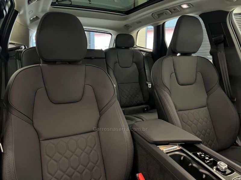 VOLVO XC60 2.0 T8 RECHARGE PLUS AWD HIBRIDO 2026/2026 ÓTIMA CAR FLORES DA CUNHA / Carros no Vale VOLVO XC60 2.0 T8 RECHARGE PLUS AWD HIBRIDO 2026/2026 ÓTIMA CAR FLORES DA CUNHA / Carros no Vale