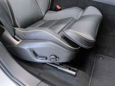 VOLVO XC60 2.0 T8 ULTIMATE DARK AWD HIBRIDO 2022/2023 ÓTIMA CAR FLORES DA CUNHA / Carros no Vale