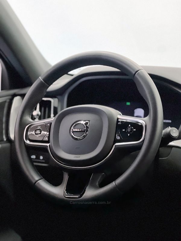 VOLVO XC60 2.0 T8 ULTIMATE DARK AWD HIBRIDO 2022/2023 ÓTIMA CAR FLORES DA CUNHA / Carros no Vale VOLVO XC60 2.0 T8 ULTIMATE DARK AWD HIBRIDO 2022/2023 ÓTIMA CAR FLORES DA CUNHA / Carros no Vale