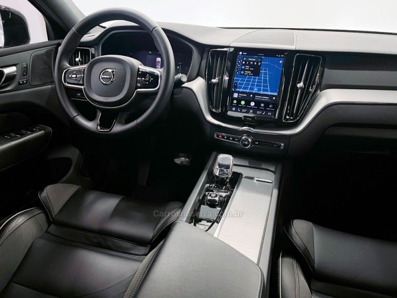 VOLVO XC60 2.0 T8 ULTIMATE DARK AWD HIBRIDO 2022/2023 ÓTIMA CAR FLORES DA CUNHA / Carros no Vale