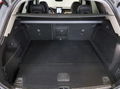VOLVO XC60 2.0 T8 ULTRA DARK AWD HÍBRIDO 2026/2026 ÓTIMA CAR FLORES DA CUNHA / Carros no Vale