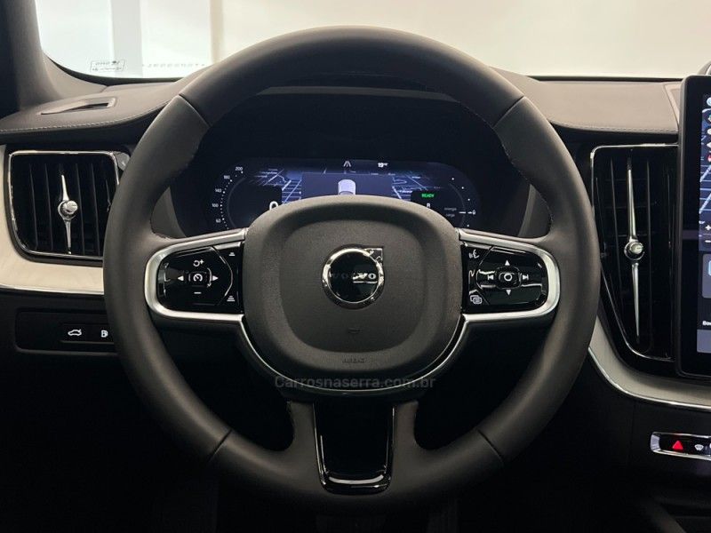 VOLVO XC60 2.0 T8 ULTRA DARK AWD HÍBRIDO 2026/2026 ÓTIMA CAR FLORES DA CUNHA / Carros no Vale VOLVO XC60 2.0 T8 ULTRA DARK AWD HÍBRIDO 2026/2026 ÓTIMA CAR FLORES DA CUNHA / Carros no Vale