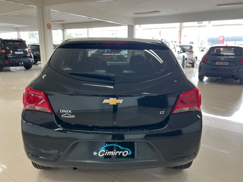 CHEVROLET ONIX 1.0 LT 8V 2019/2019 CIMIRRO AUTOMÓVEIS TAQUARA / Carros no Vale