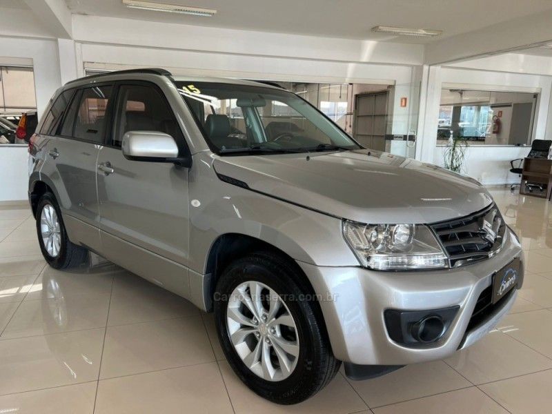 SUZUKI GRAND VITARA 2.0 4X2 16V 2015/2015 CIMIRRO AUTOMÓVEIS TAQUARA / Carros no Vale SUZUKI GRAND VITARA 2.0 4X2 16V 2015/2015 CIMIRRO AUTOMÓVEIS TAQUARA / Carros no Vale