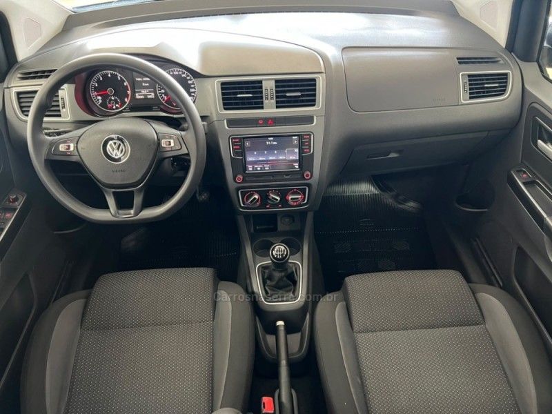 VOLKSWAGEN FOX 1.6 CONNECT 8V 2018/2018 CIMIRRO AUTOMÓVEIS TAQUARA / Carros no Vale