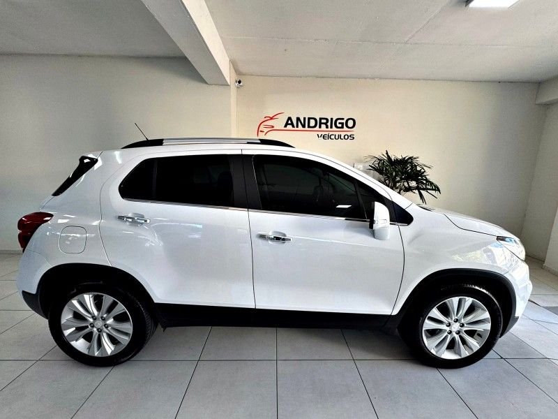 CHEVROLET TRACKER 1.4 16V TURBO PREMIER 2017/2018 ANDRIGO VEÍCULOS CAXIAS DO SUL / Carros no Vale