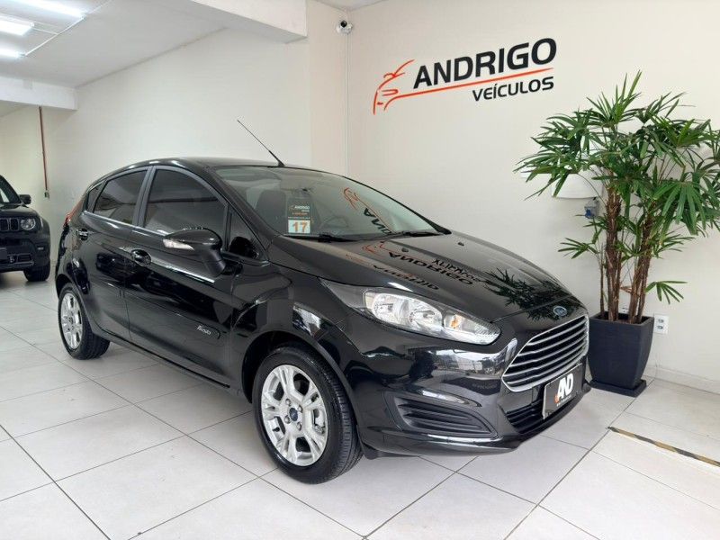 FORD FIESTA 1.6 SE HATCH 16V 2017/2017 ANDRIGO VEÍCULOS CAXIAS DO SUL / Carros no Vale FORD FIESTA 1.6 SE HATCH 16V 2017/2017 ANDRIGO VEÍCULOS CAXIAS DO SUL / Carros no Vale