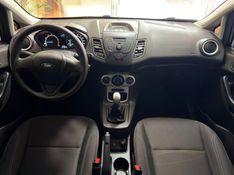 FORD FIESTA 1.6 SE HATCH 16V 2017/2017 ANDRIGO VEÍCULOS CAXIAS DO SUL / Carros no Vale